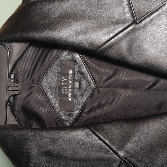 Men's Black Leather Jacket 🖤 - Picture 3 of 6